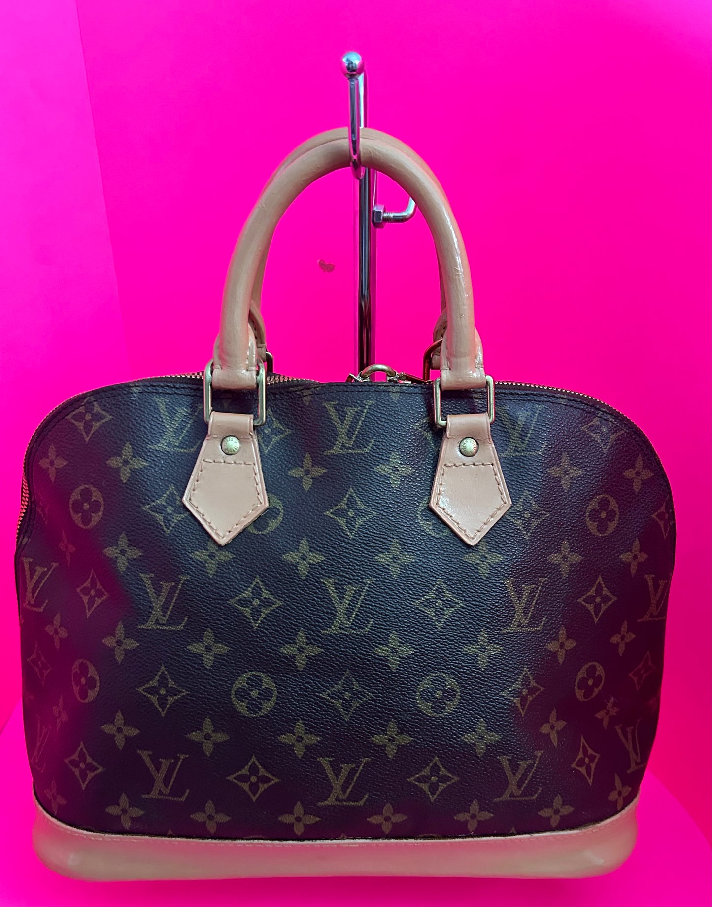 Louis Vuitton Alma