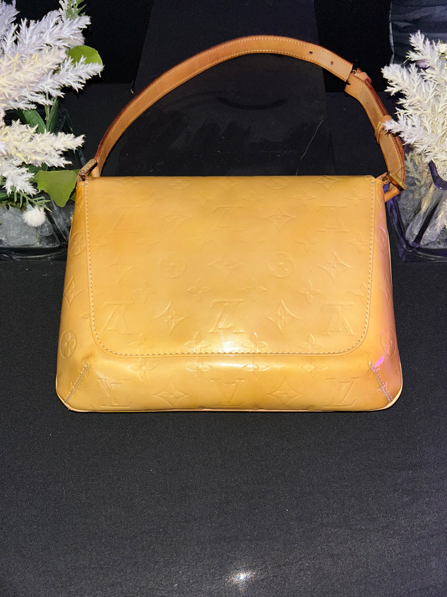 Louis Vuitton Monogram Vernis Thompson Street Beige Bag