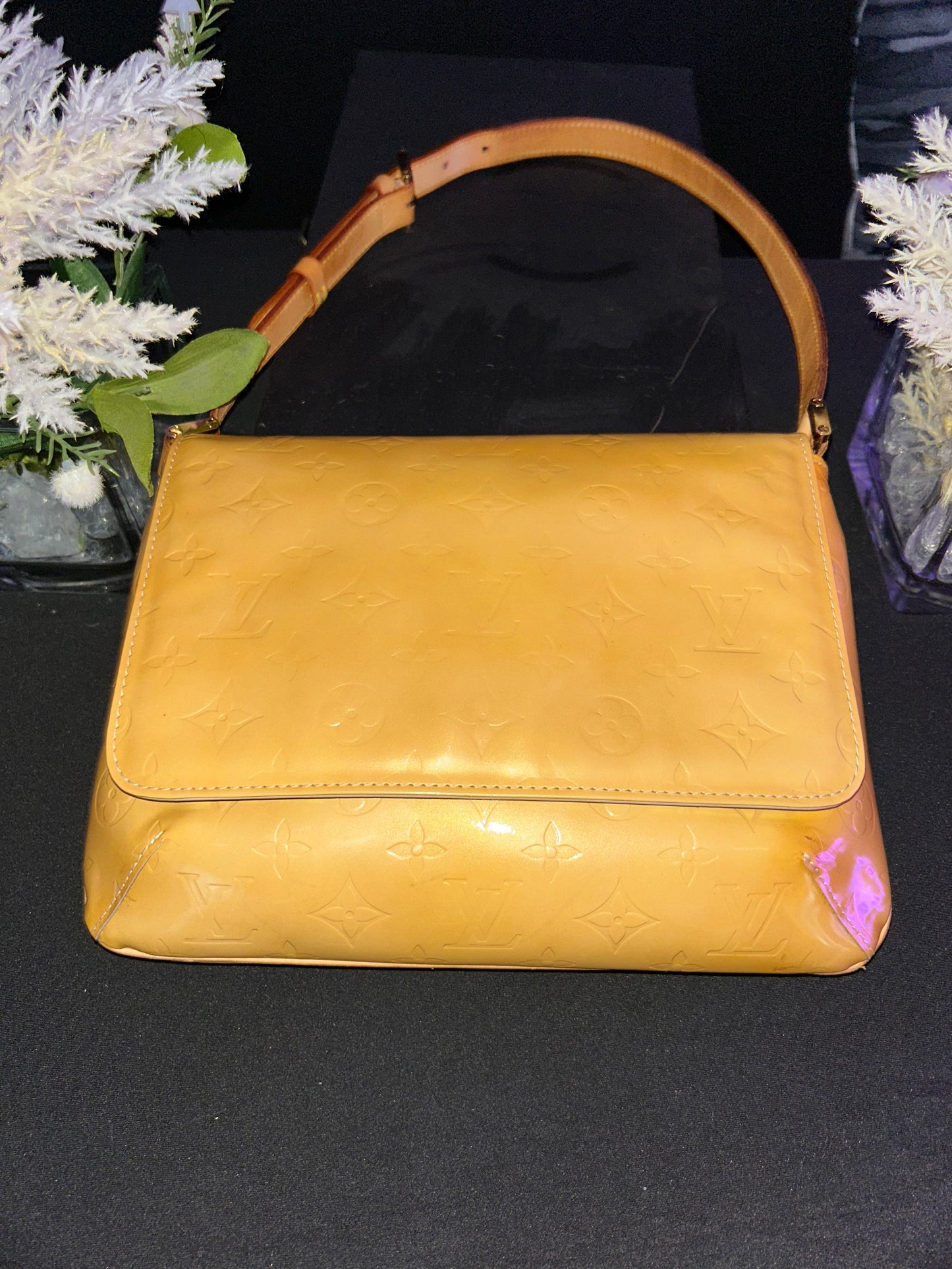 Louis Vuitton Monogram Vernis Thompson Street Beige Bag