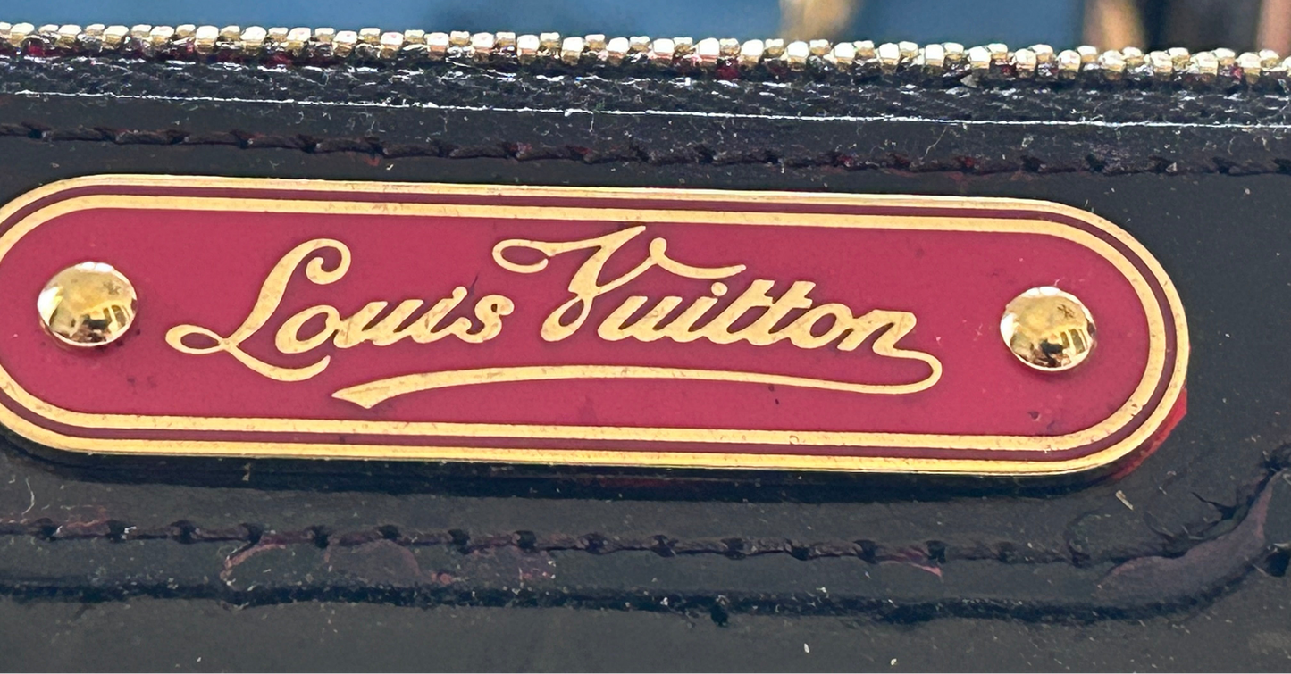 Louis Vuitton Vernis Pouch
